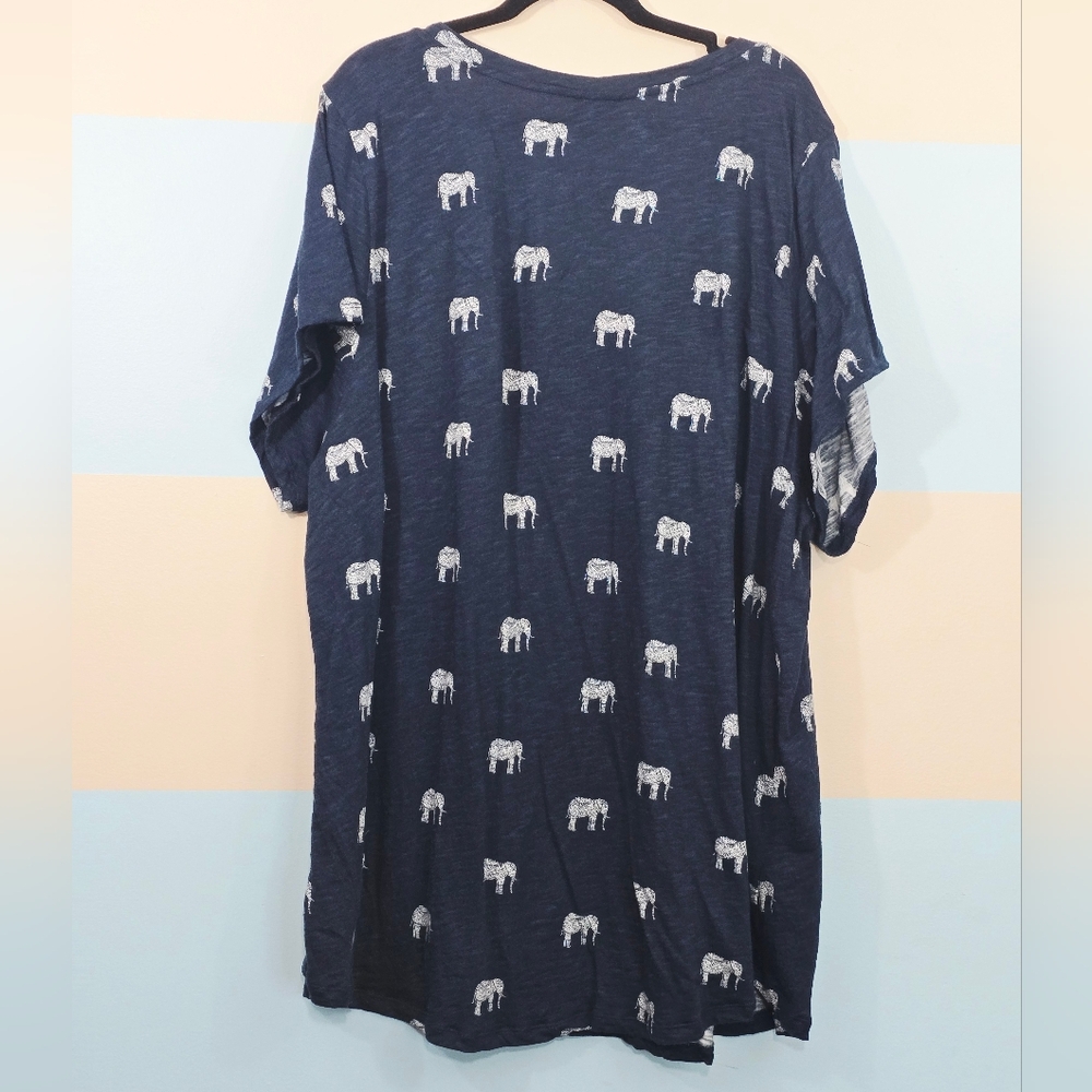 Torrid Plus Size Navy and Light Blue V-Neck Elephant Pattern Top - Size 6X - Picture 5 of 7